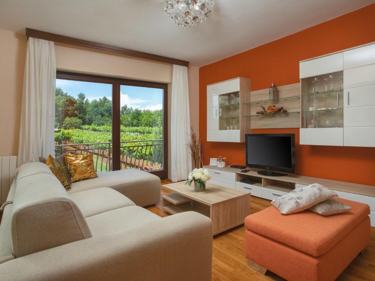 Holiday Home Ana By Interhome Nedescina Ngoại thất bức ảnh
